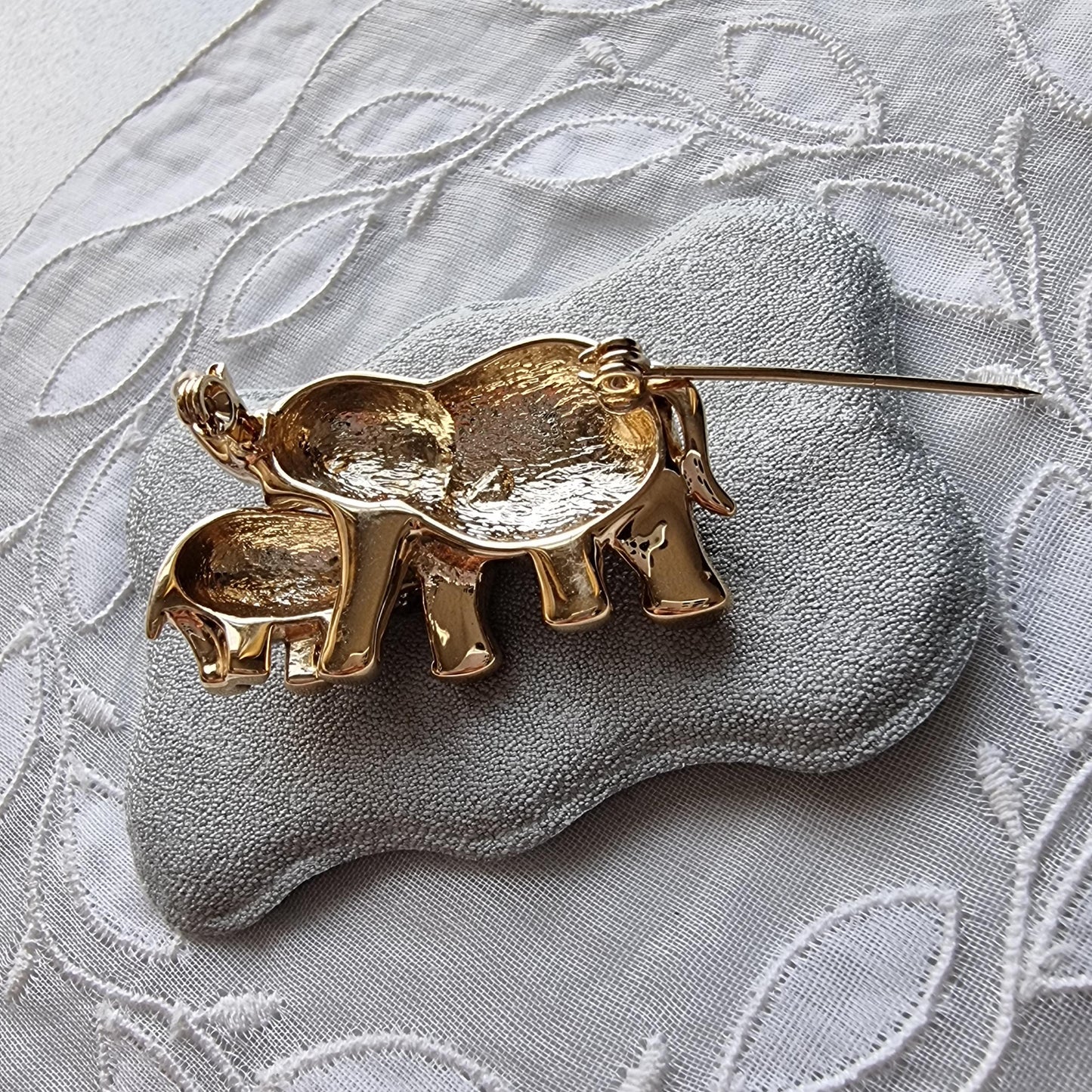 Brooch - Gold and Clear Crystals Elephants Brooch