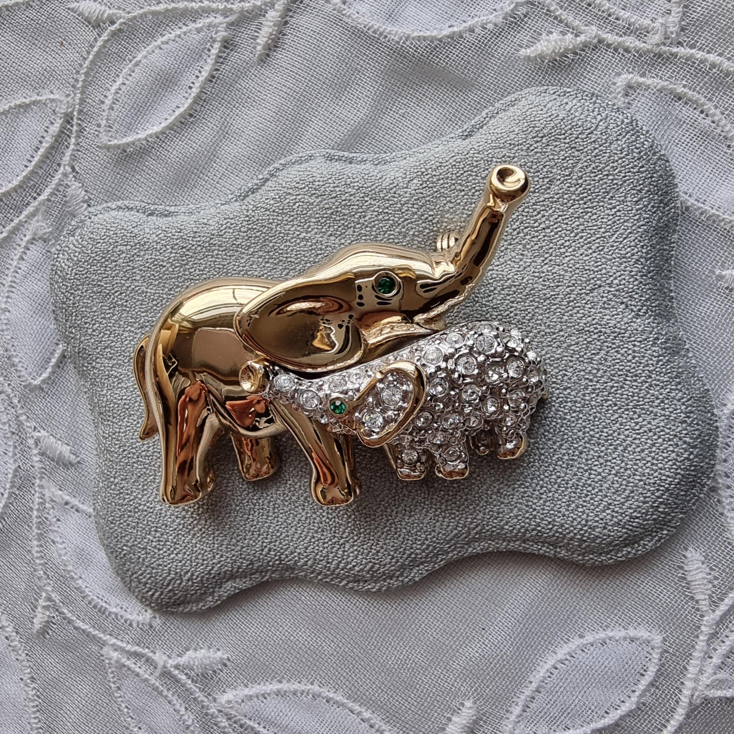 Brooch - Gold and Clear Crystals Elephants Brooch