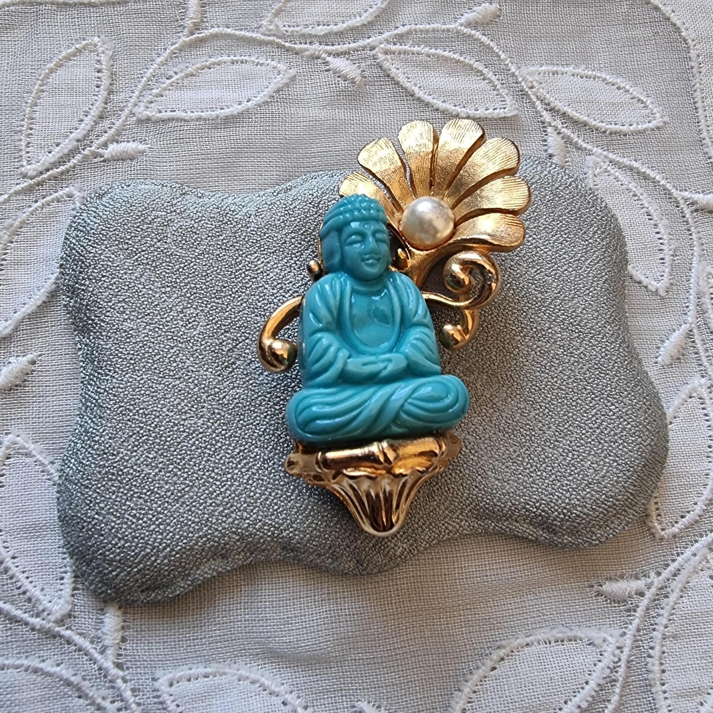 Brooch - Vintage Turquoise Acrylic Buddha and Pearl Flower Brooch