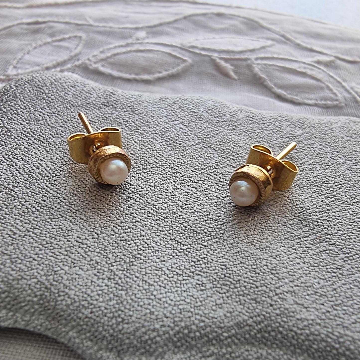 Posts - Tiny Faux Pearl Stud Earrings