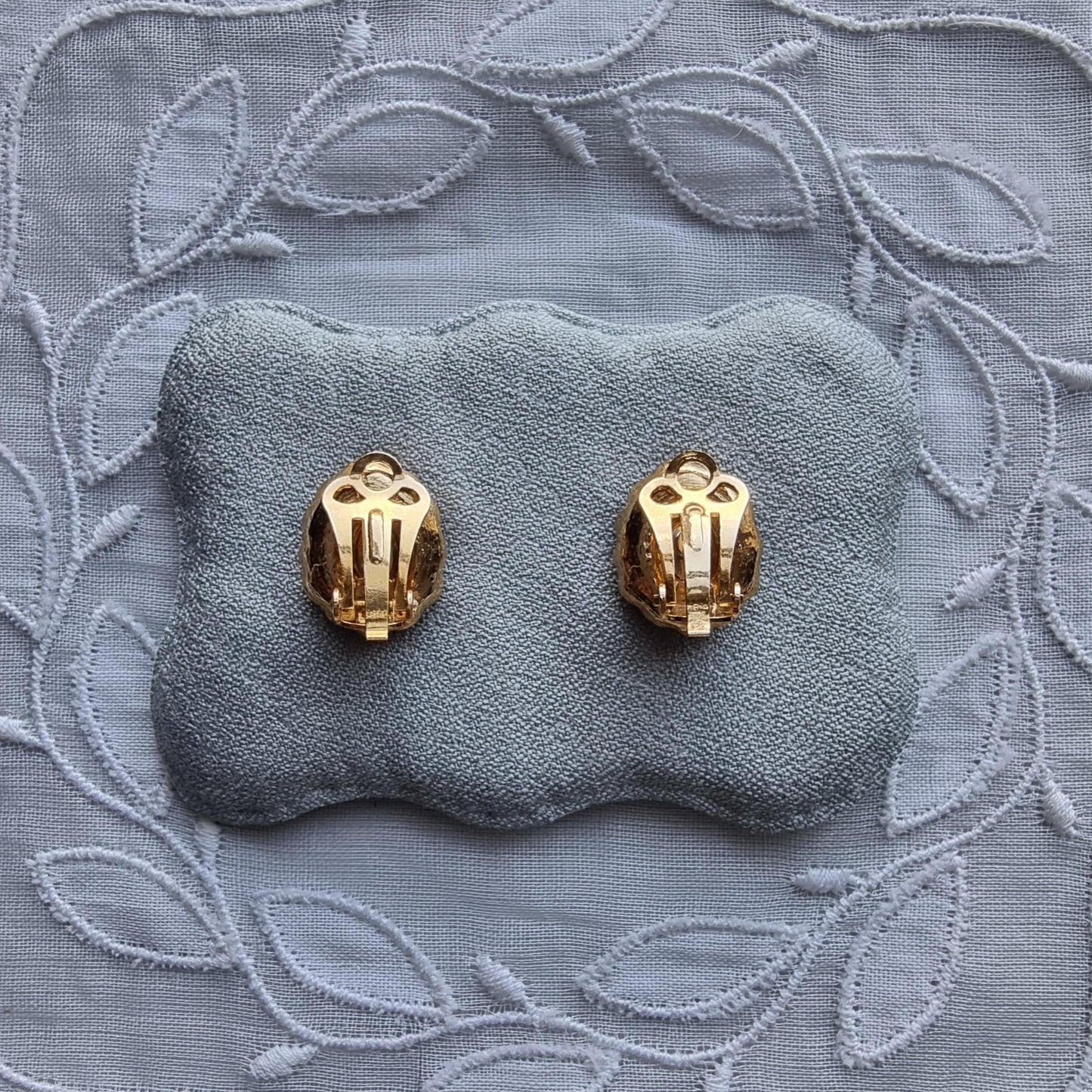 Clip on - Red Cabochon and Seed Pearls Clip on Earrings