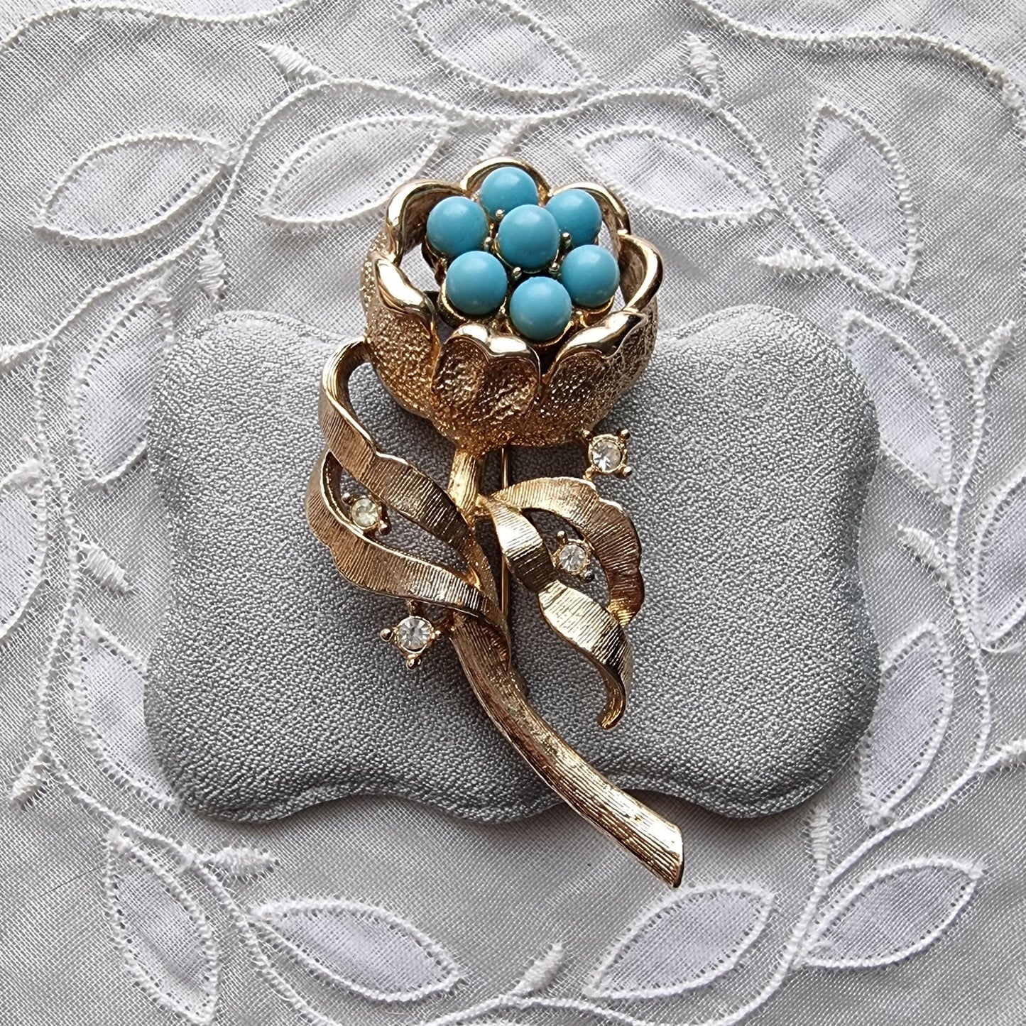Brooch - Sarah Coventry Turquoise and Crystal Flower Stem Brooch