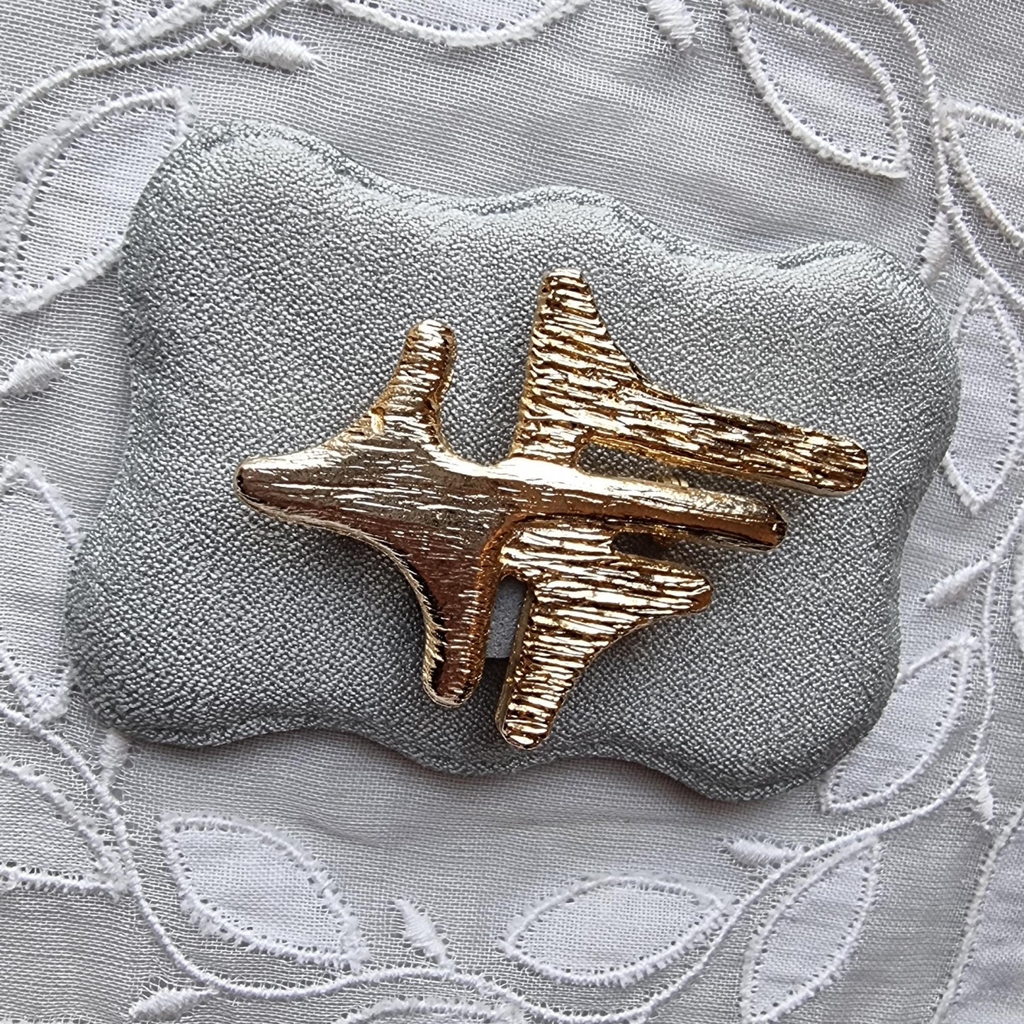 Brooch - Gold Abstract Contrast Texture Brooch