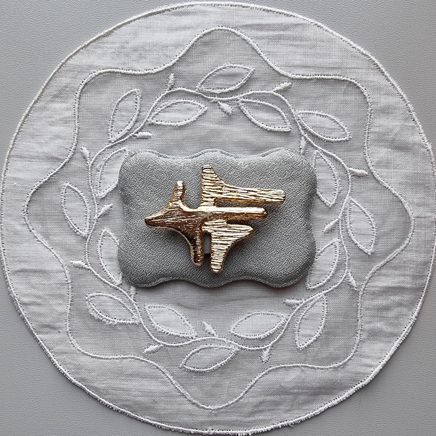 Brooch - Gold Abstract Contrast Texture Brooch