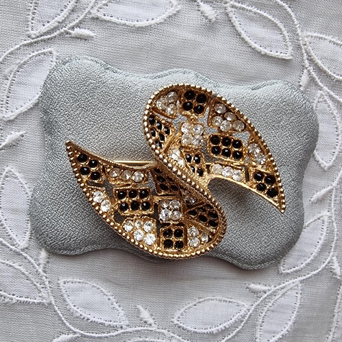 Brooch - Black and Clear Crystals Swirl Brooch