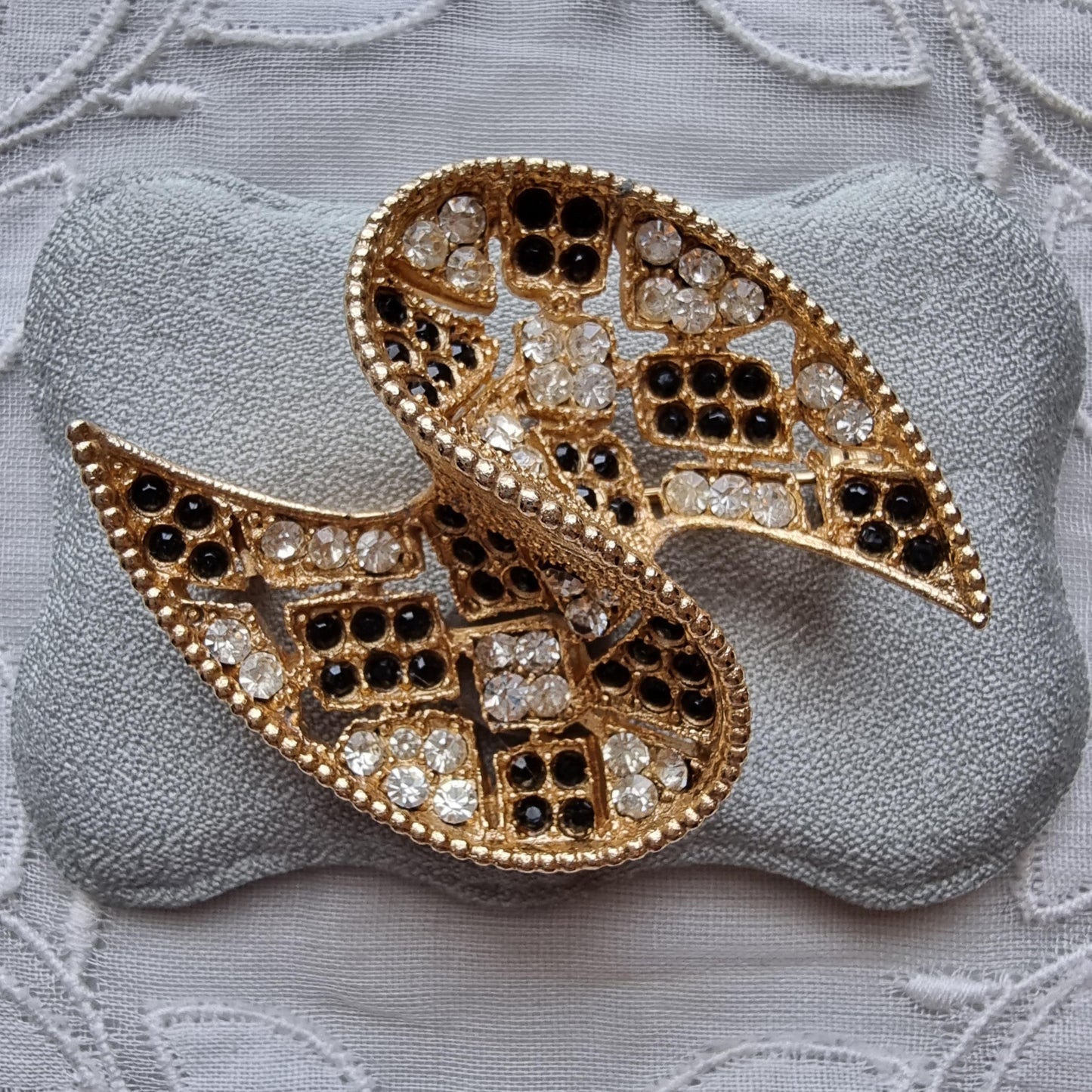 Brooch - Black and Clear Crystals Swirl Brooch