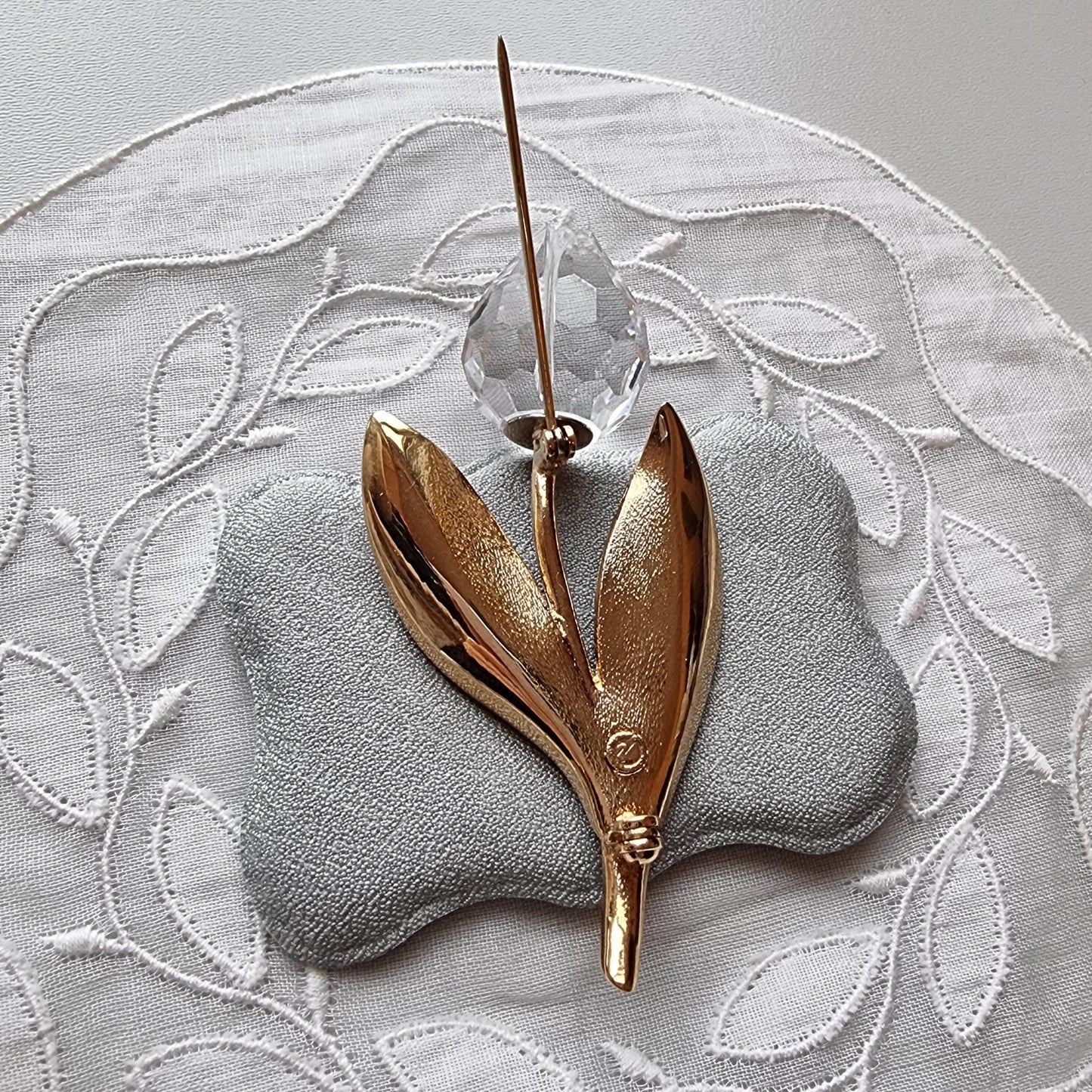 Brooch - Swarovski Crystal Tulip Brooch