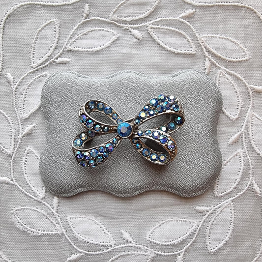 Brooch - Sphinx Blue Aurora Borealis Bow Brooch
