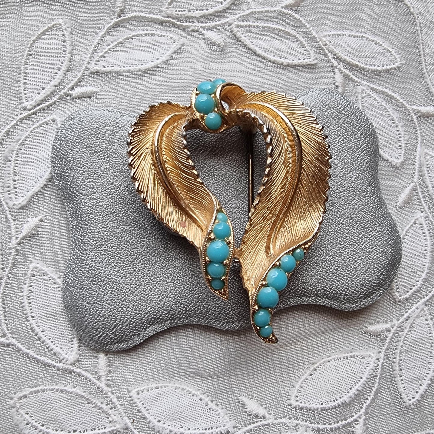 Brooch - Sphinx Gold Turquoise Leaf Brooch