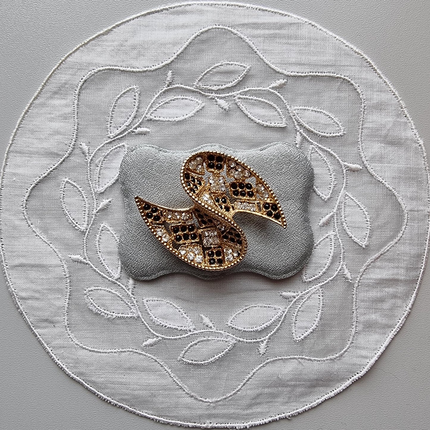 Brooch - Black and Clear Crystals Swirl Brooch