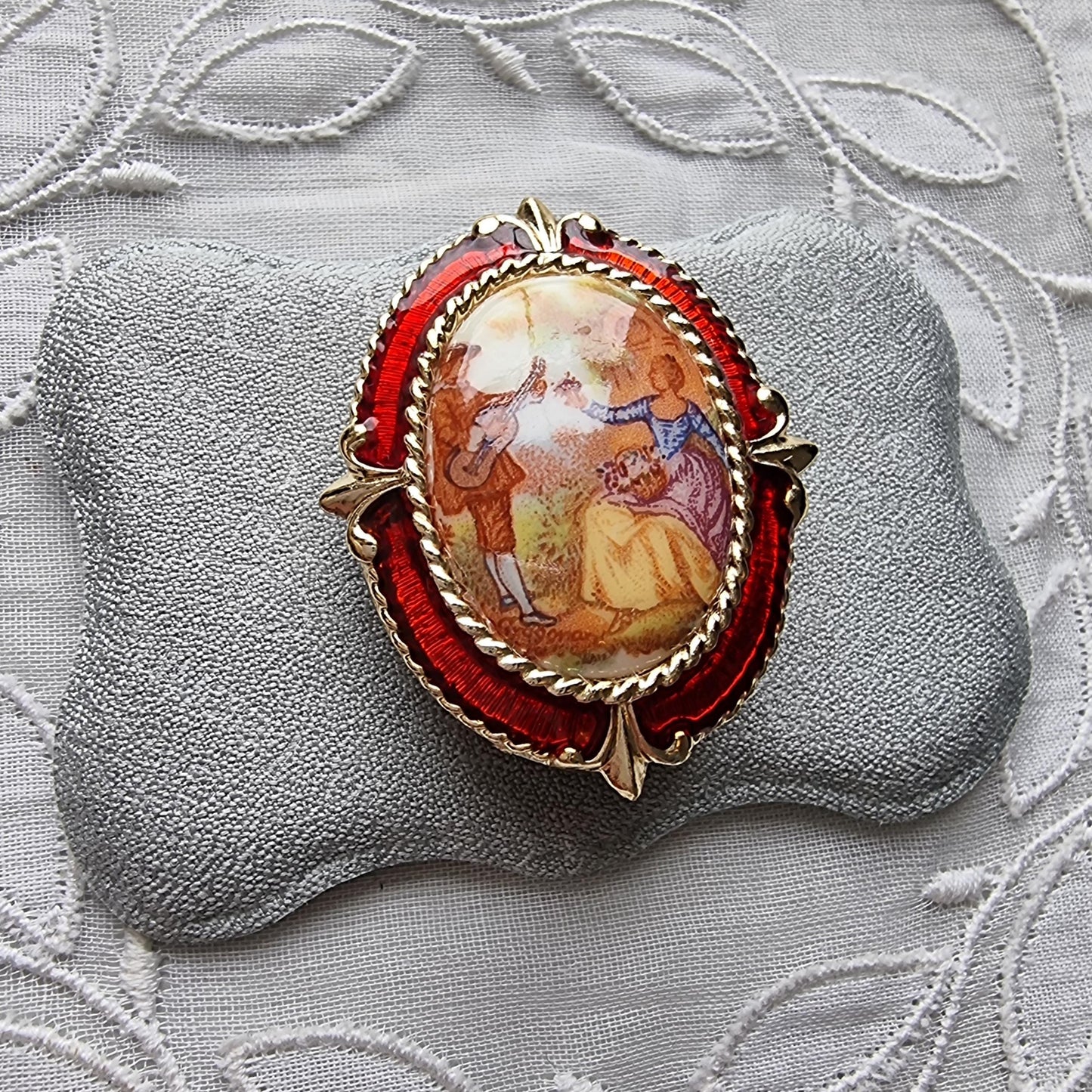 Brooch - Exquisite Red Enamel Frame Painting Brooch