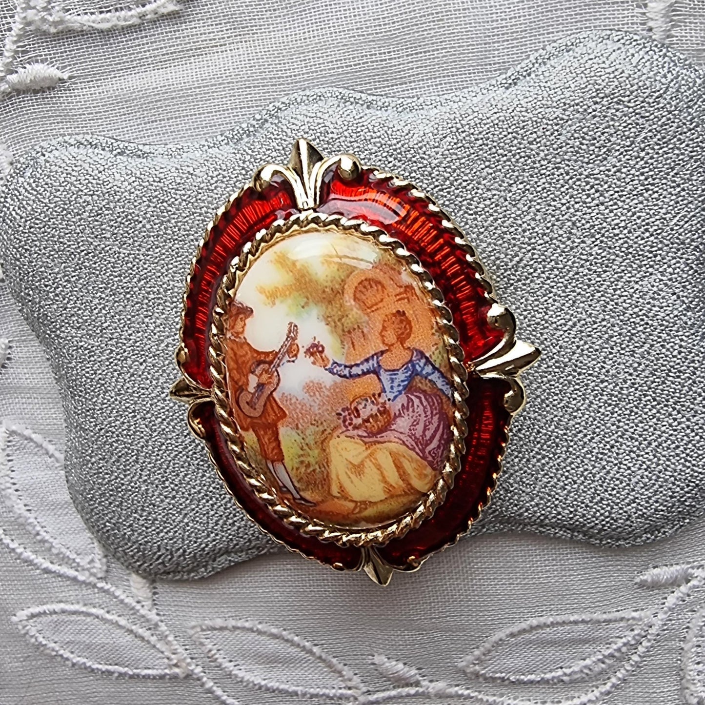 Brooch - Exquisite Red Enamel Frame Painting Brooch