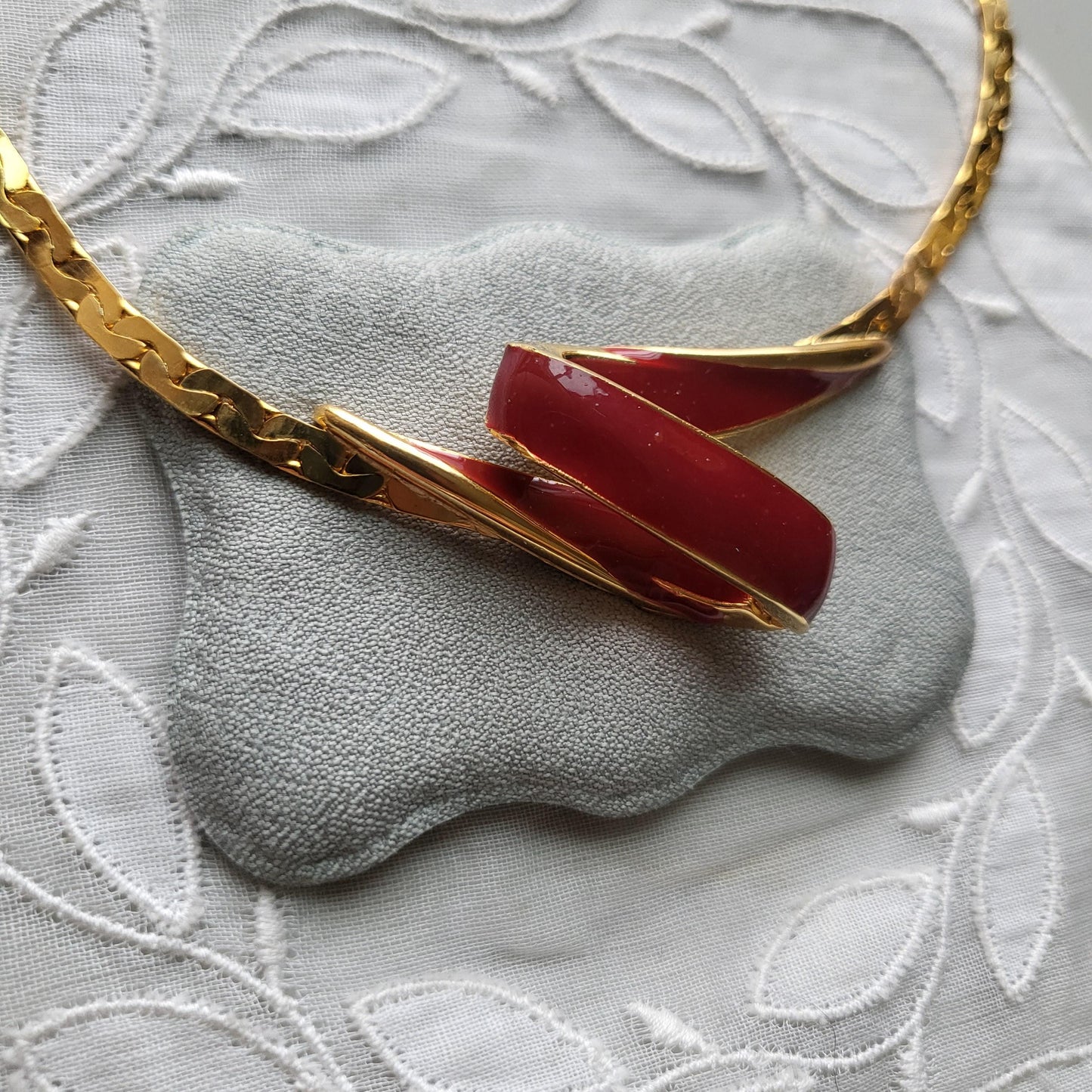 Necklace - Red Enamel Ribbon Chain Necklace