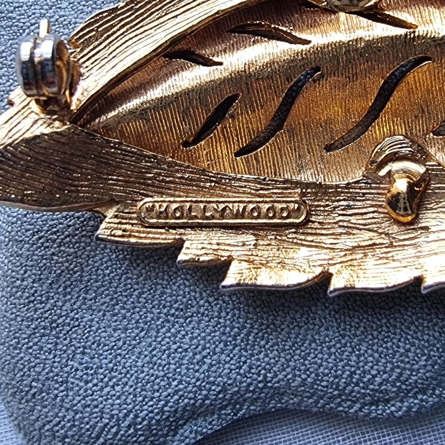 Brooch - Hollywood Pearl Leaf Brooch