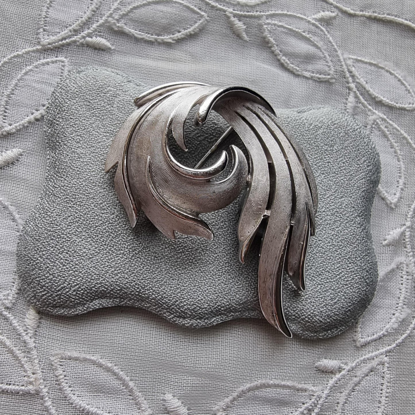 Brooch - Trifari Textured Silver Tone Swirl Brooch