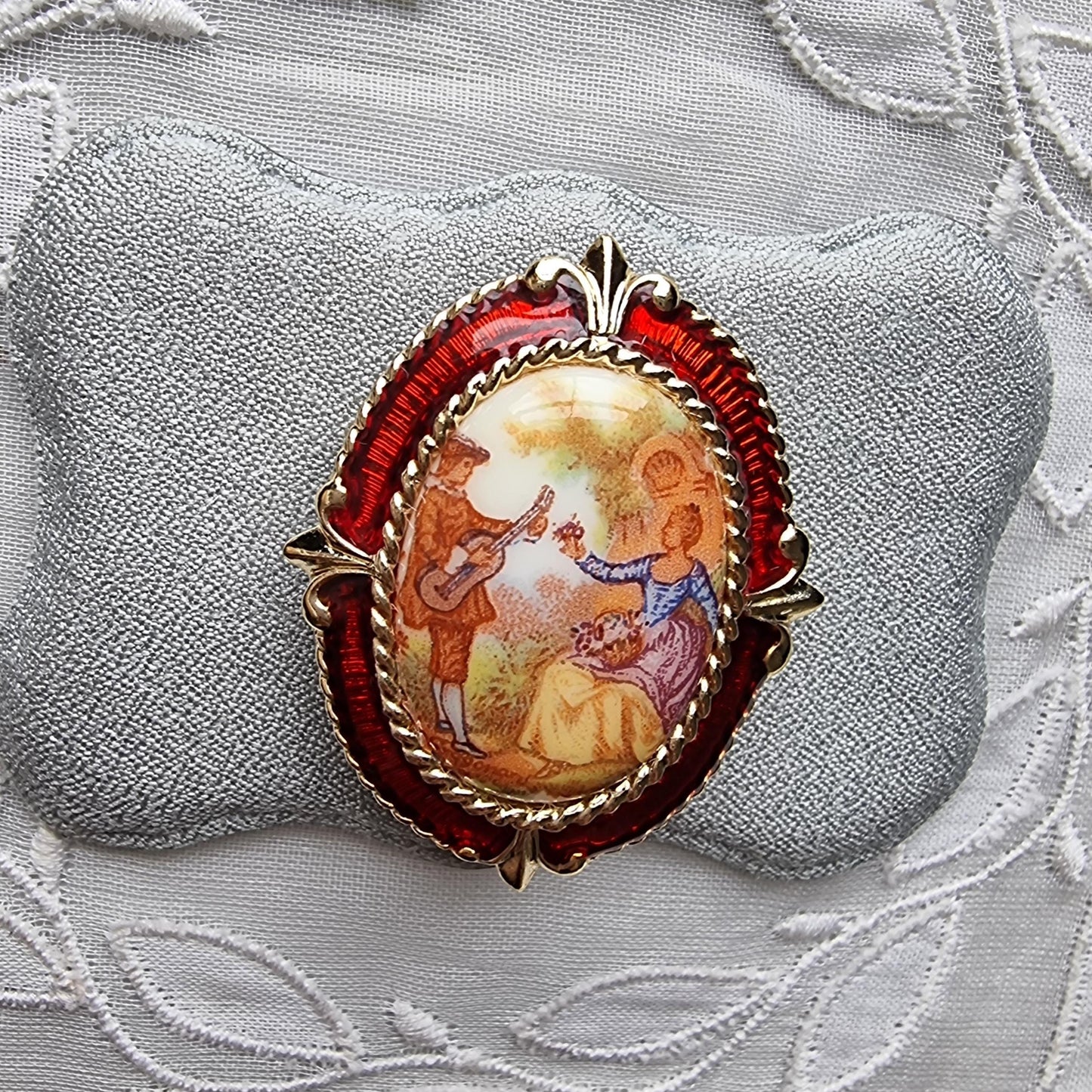 Brooch - Exquisite Red Enamel Frame Painting Brooch