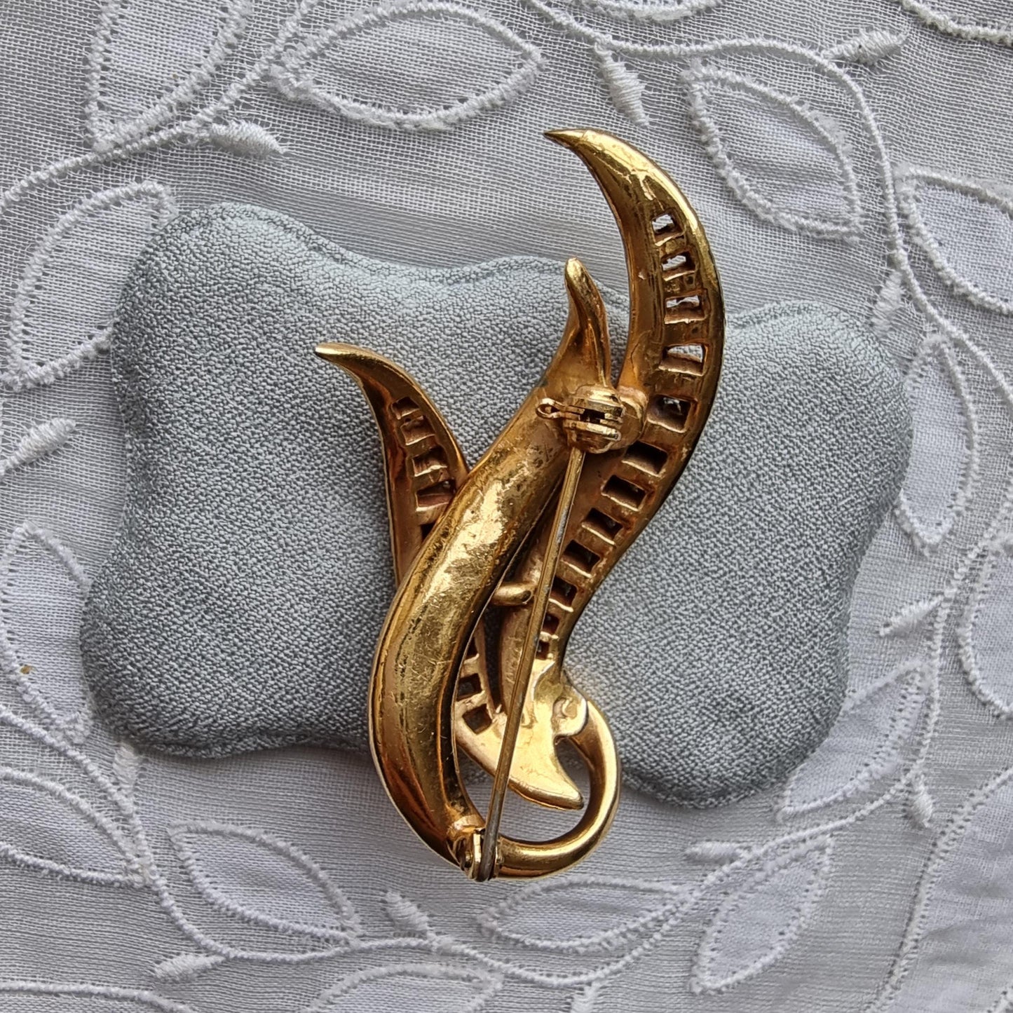 Brooch - Pearl Turquoise and Crystal Flower Brooch