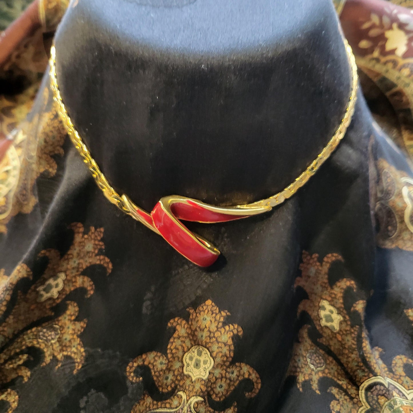 Necklace - Red Enamel Ribbon Chain Necklace