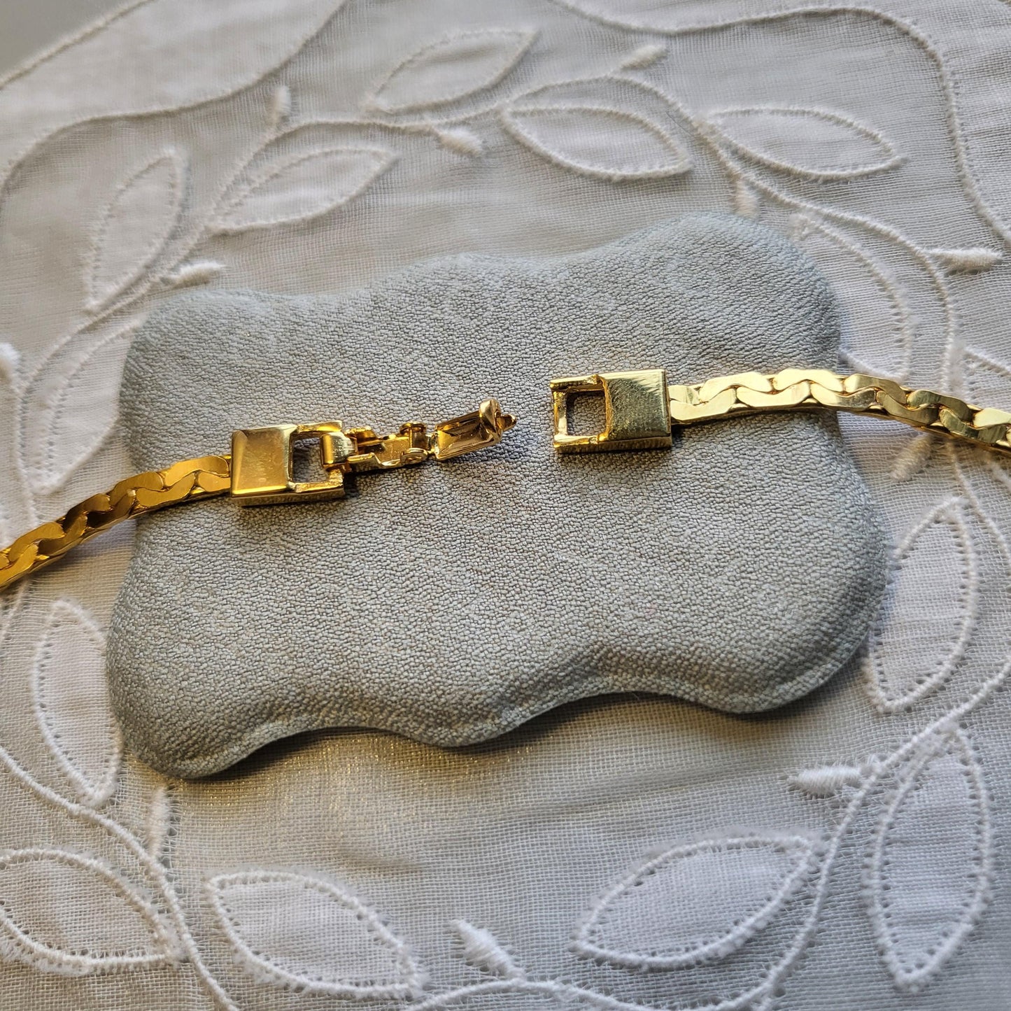 Necklace - Red Enamel Ribbon Chain Necklace