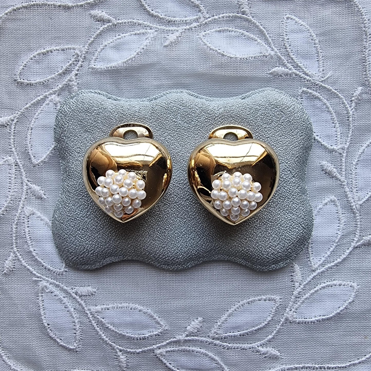 Clip on - Seed Pearl Cluster Heart Clip on Earrings