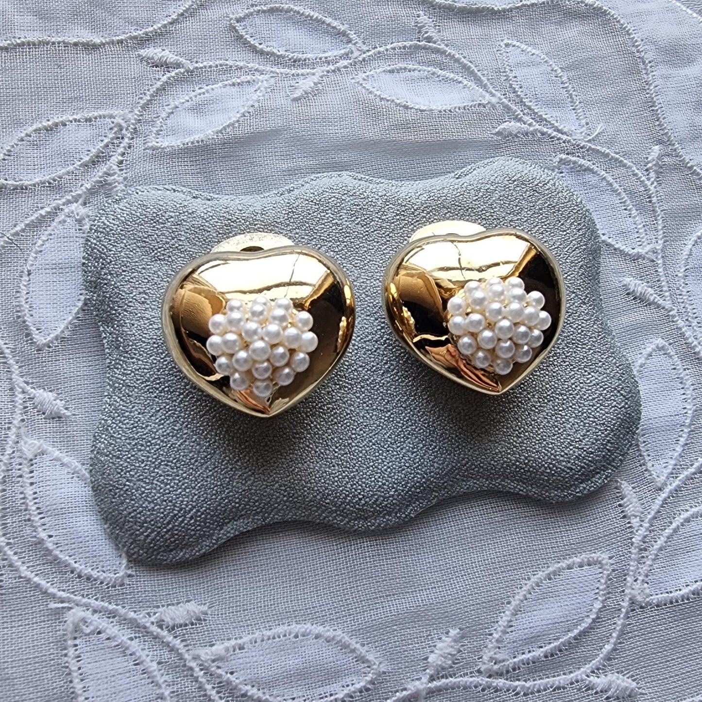 Clip on - Seed Pearl Cluster Heart Clip on Earrings