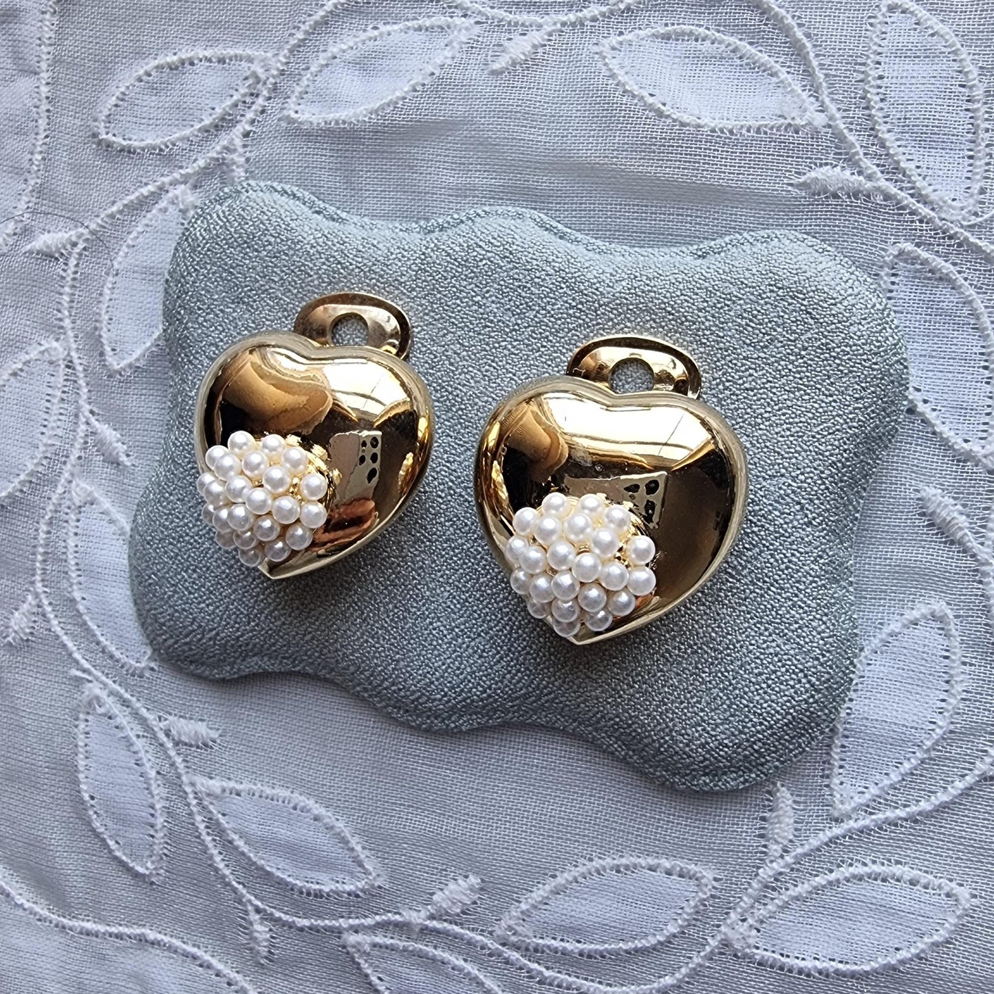 Clip on - Seed Pearl Cluster Heart Clip on Earrings