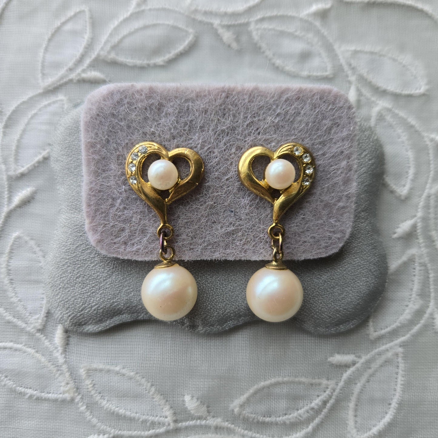 Posts - Pearl and Crystals Heart Drop Earrings