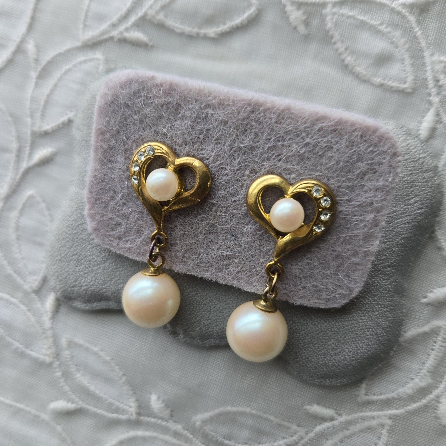 Posts - Pearl and Crystals Heart Drop Earrings