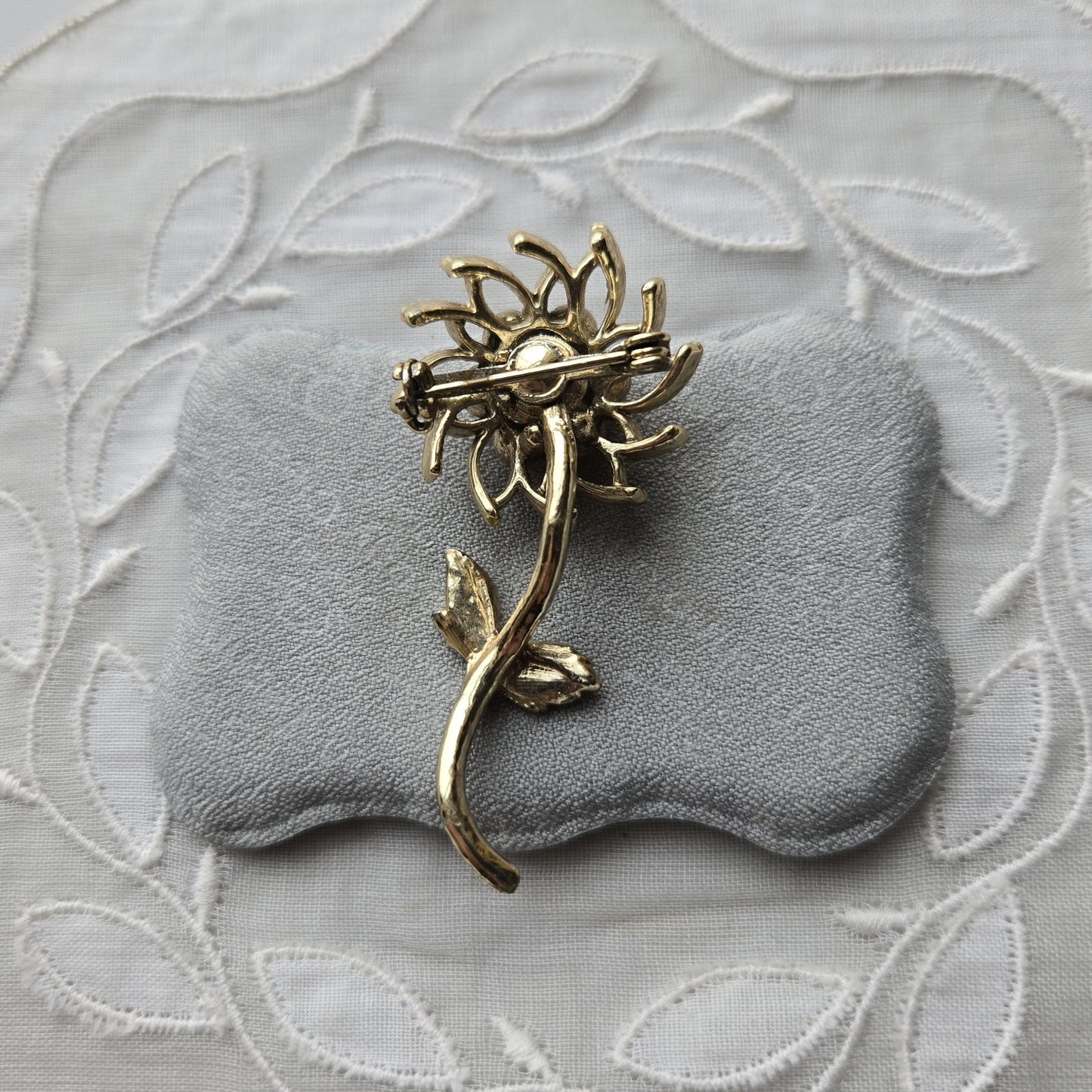 Brooch - Faux Pearl Flower Stem Brooch