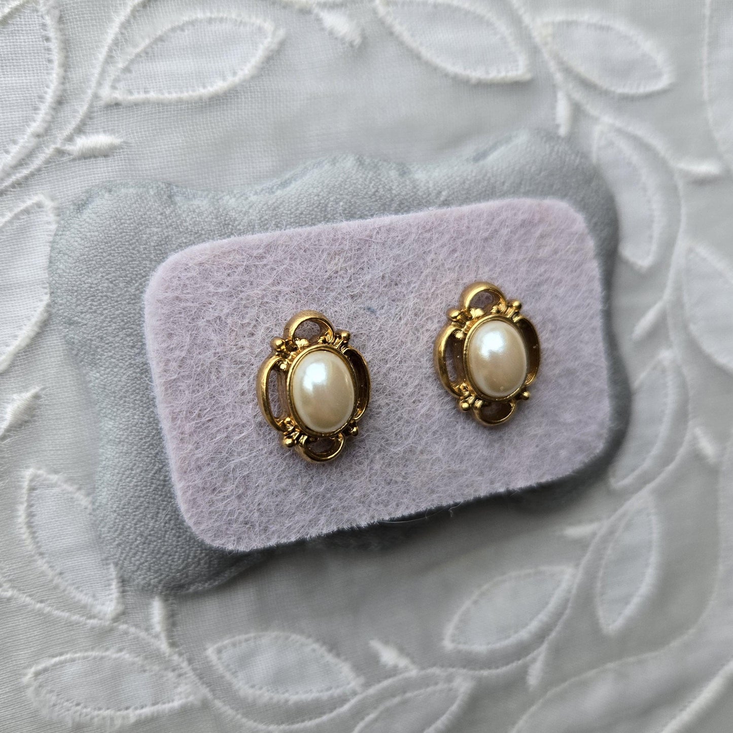 Posts - Small Oval Pearl Stud Earrings