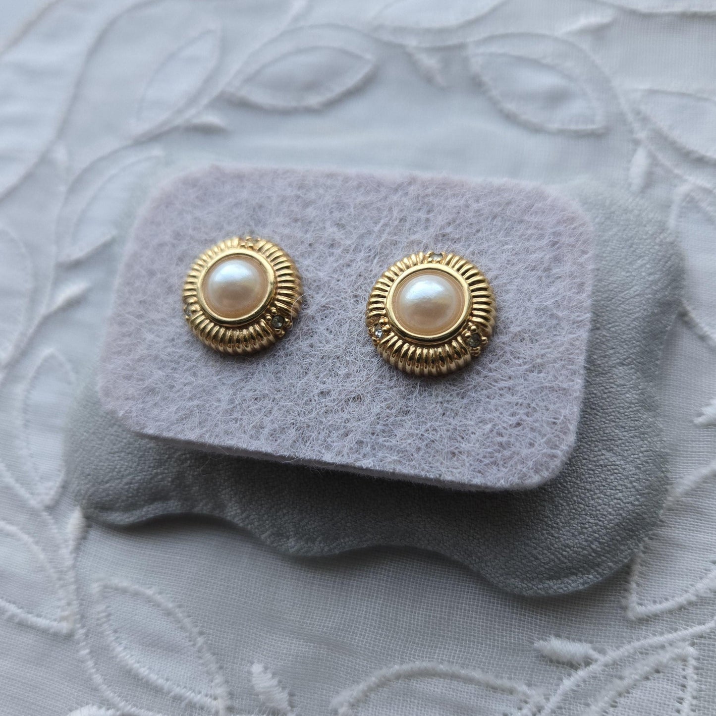 Posts - Small Pearl and Crystals Dome Stud Earrings