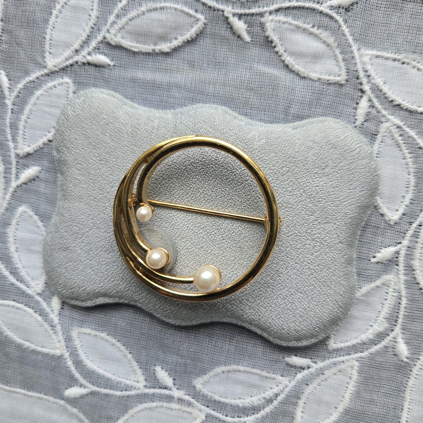 Brooch - Monet Pearl Wreath Brooch