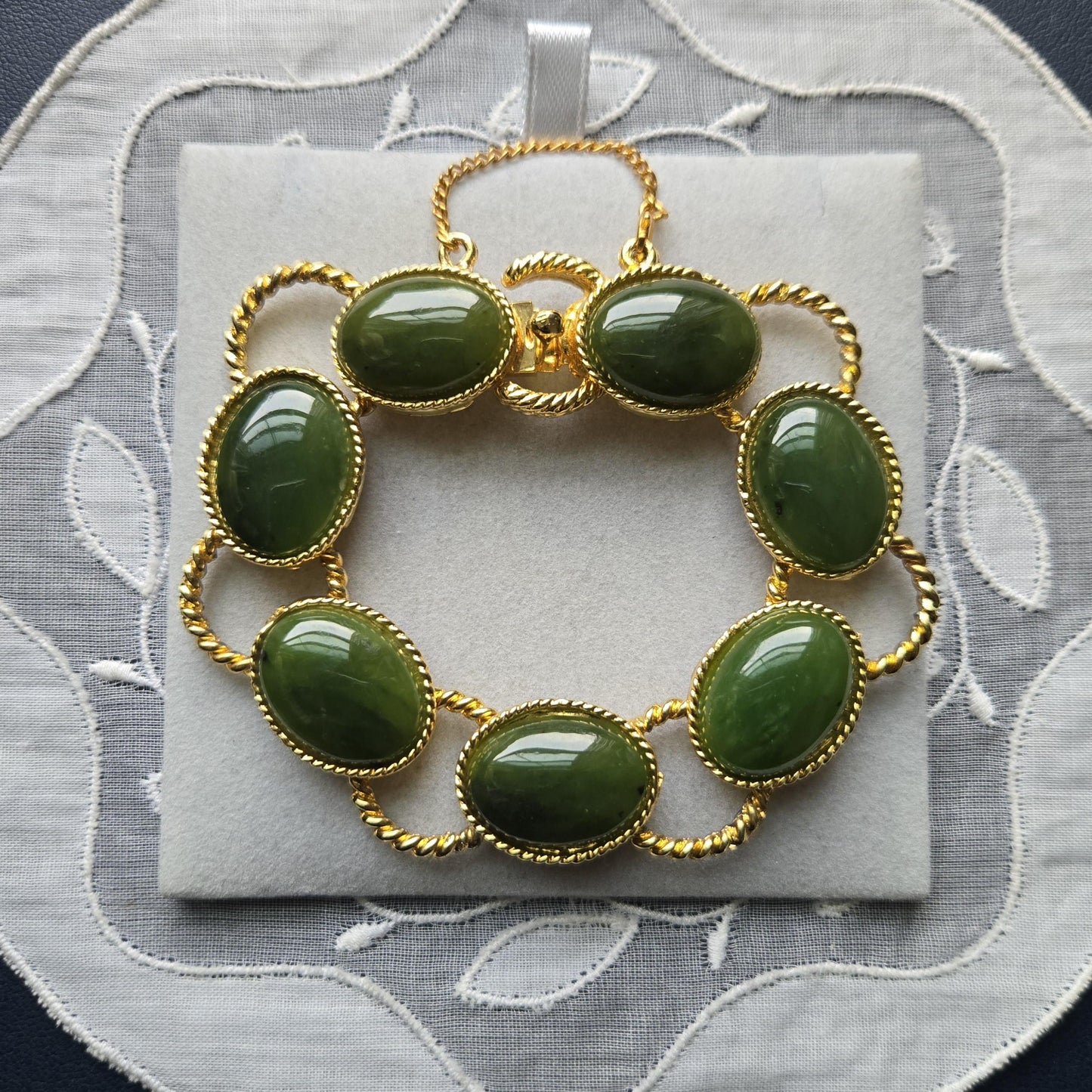 Bracelet - Gold Nephrite Jade/Serpentine Oval Link Bracelet