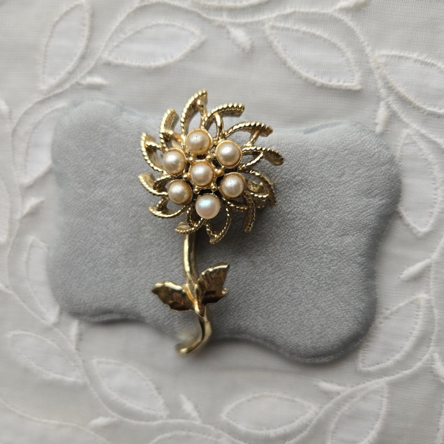 Brooch - Faux Pearl Flower Stem Brooch