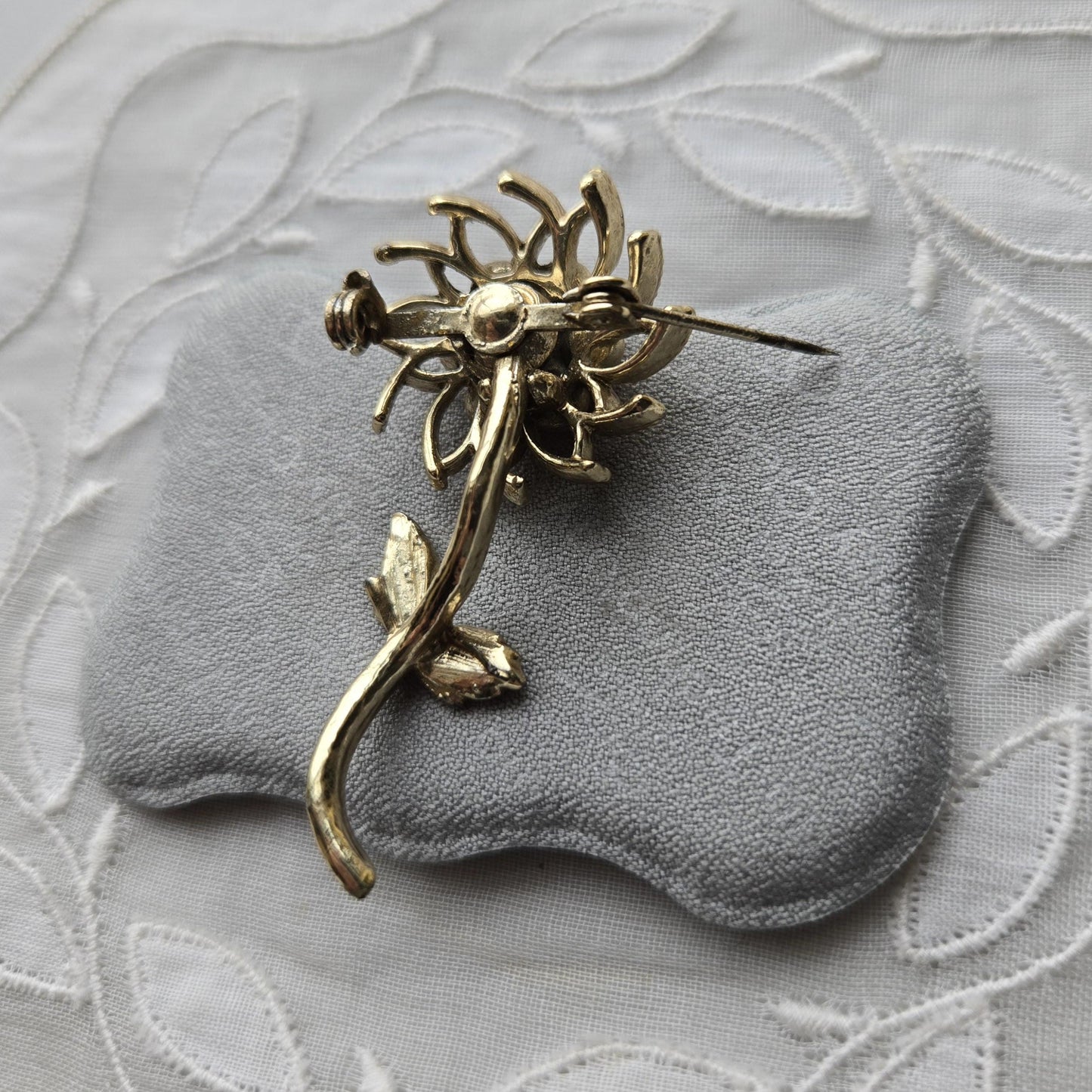 Brooch - Faux Pearl Flower Stem Brooch