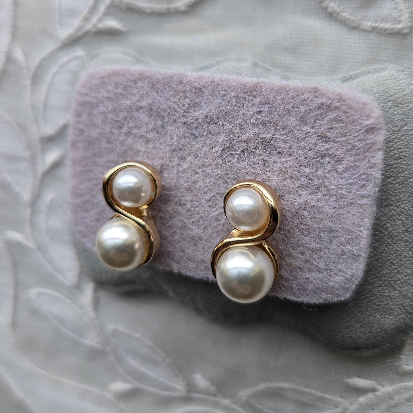 Posts - Double Pearl Gold Swirl Stud Earrings
