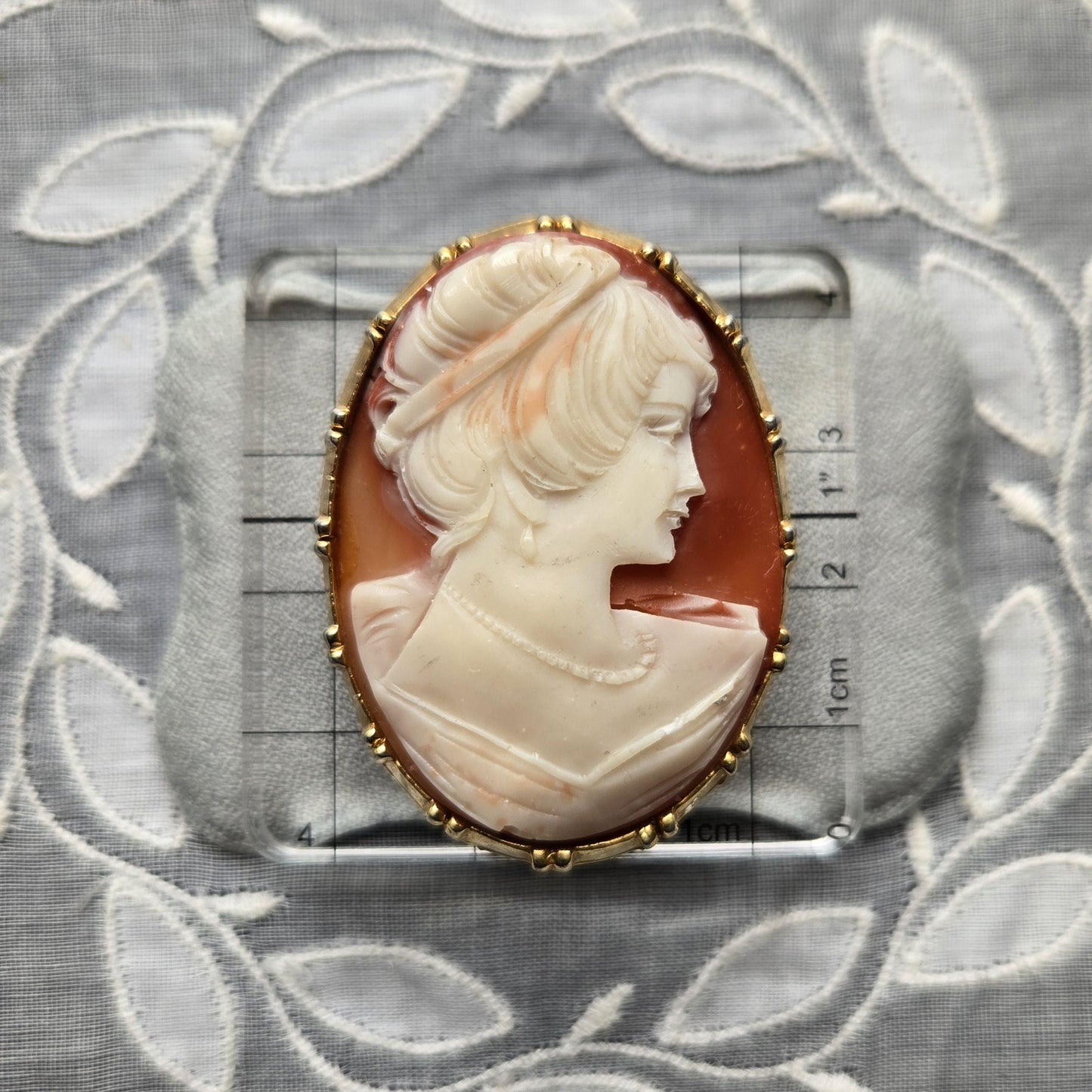Brooch - Exquisite Red Orange Cameo Brooch