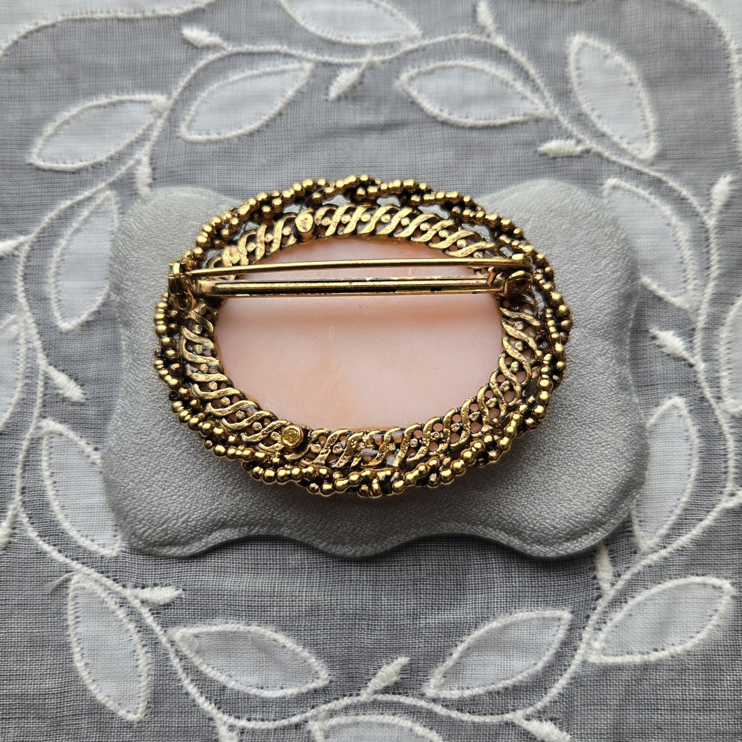 Brooch - Pink Scenic Cameo Brooch