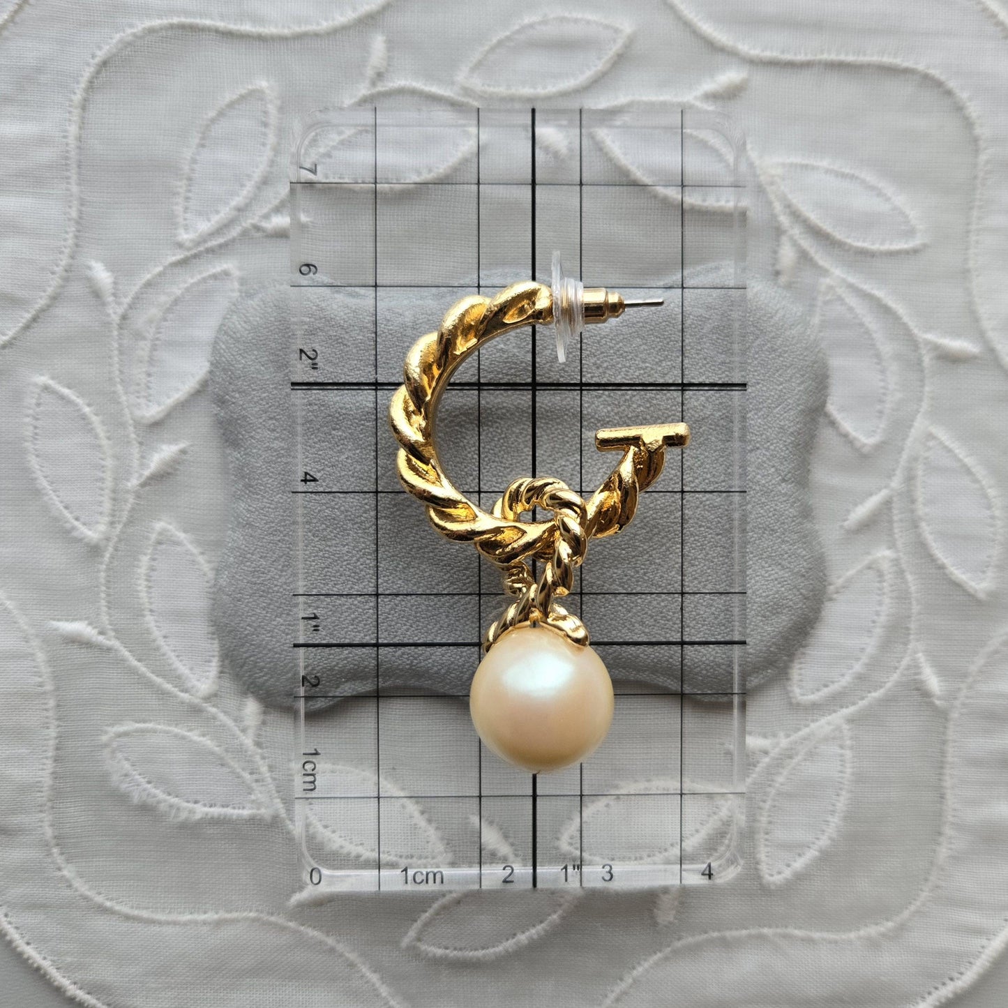 Posts - Twist Gold Hoop Pearl Drop Earrings