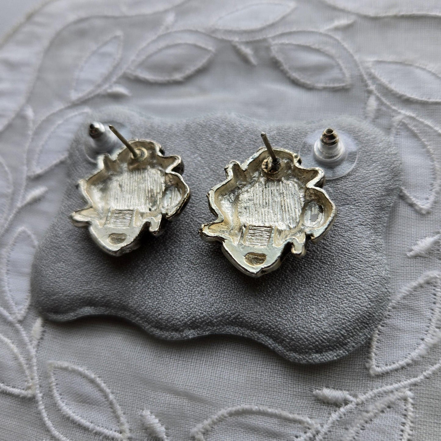 Posts - Silver Tone Black Cabochon Fish Earrings