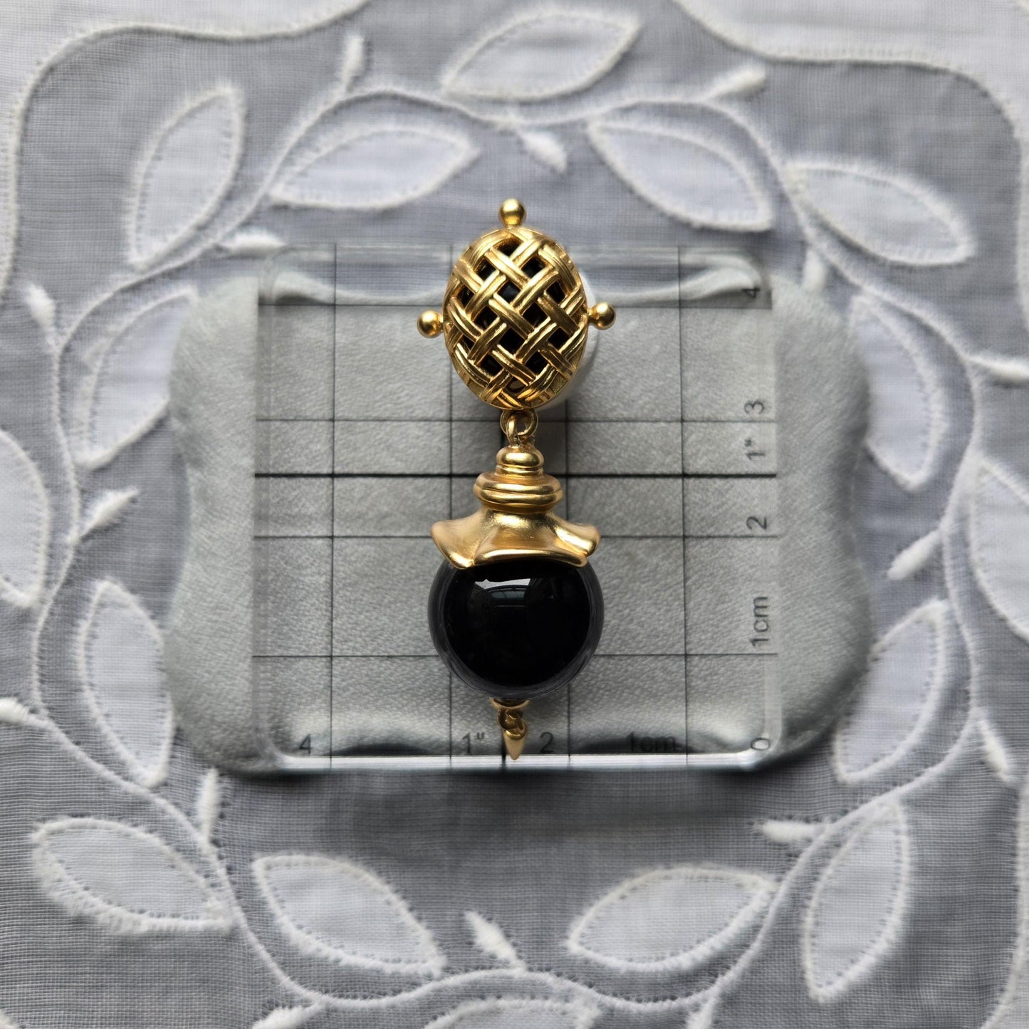 Posts - Lattice Top Black Drop Earrings