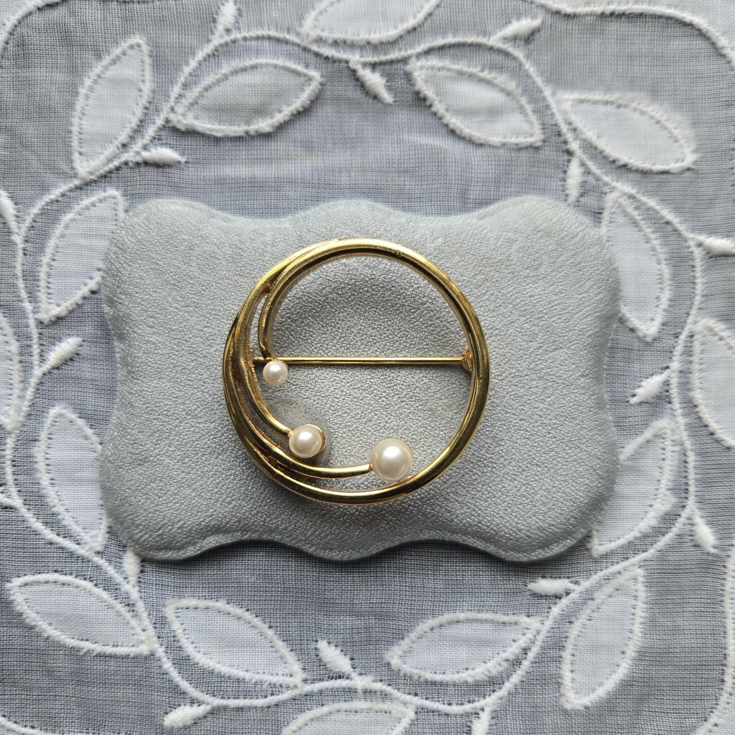 Brooch - Monet Pearl Wreath Brooch