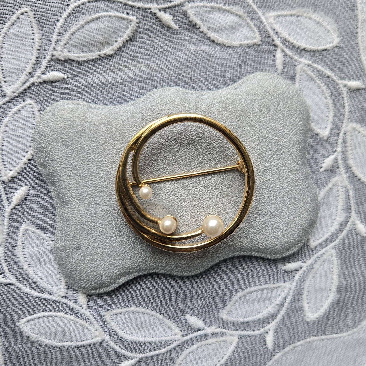 Brooch - Monet Pearl Wreath Brooch