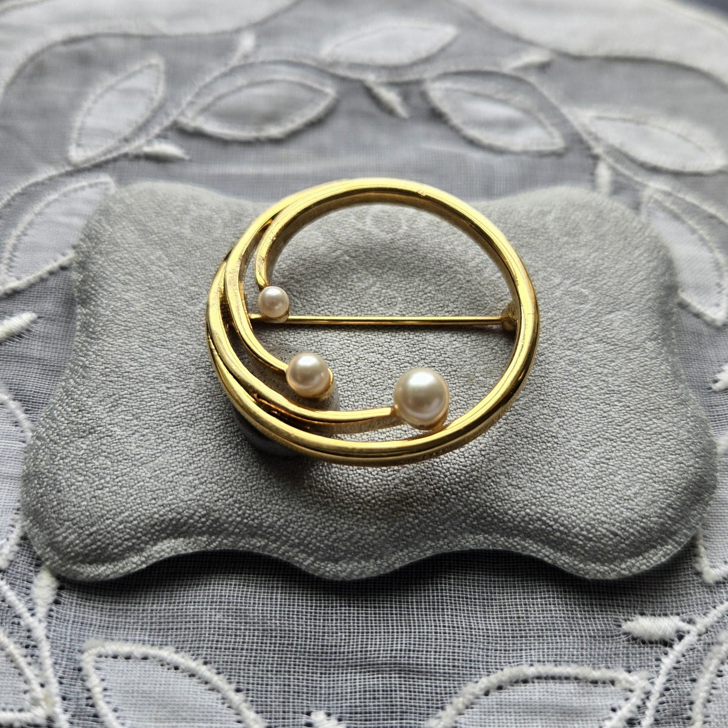 Brooch - Monet Pearl Wreath Brooch