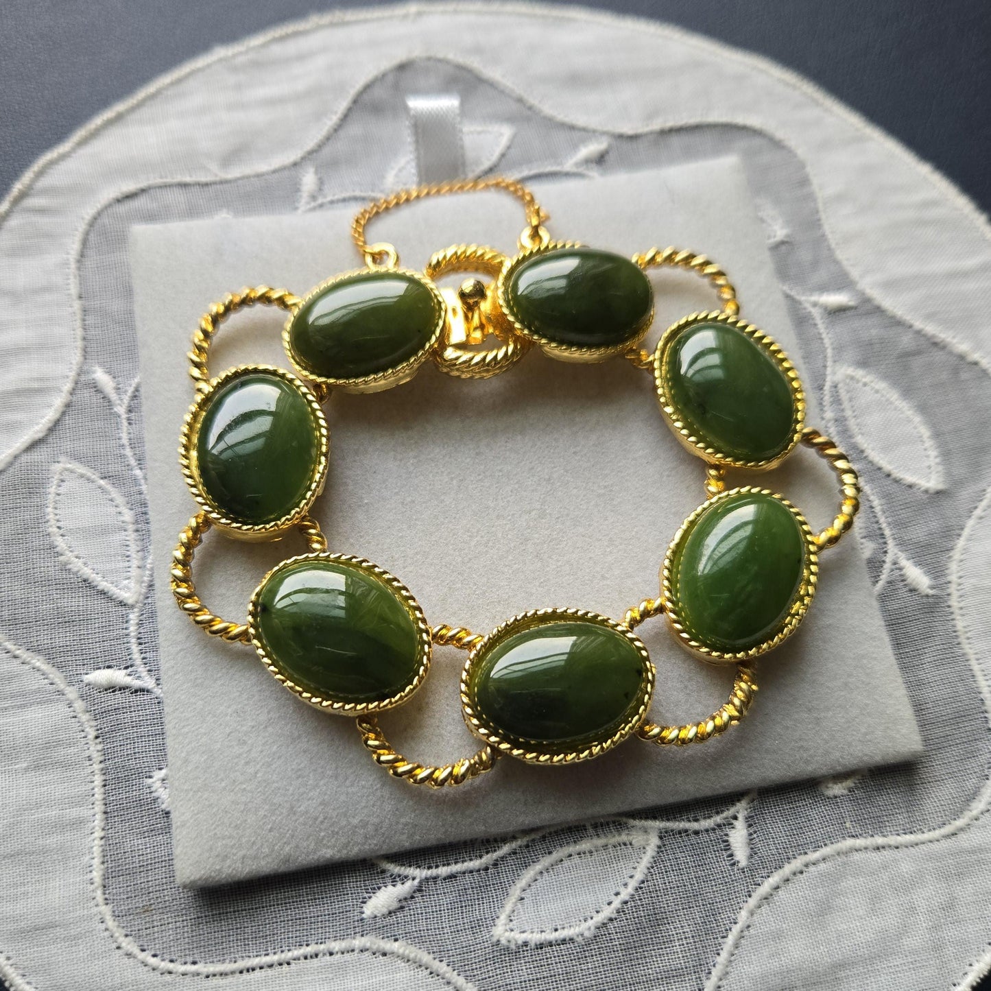 Bracelet - Gold Nephrite Jade/Serpentine Oval Link Bracelet