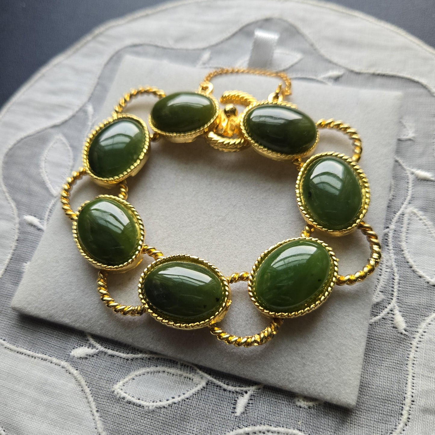 Bracelet - Gold Nephrite Jade/Serpentine Oval Link Bracelet