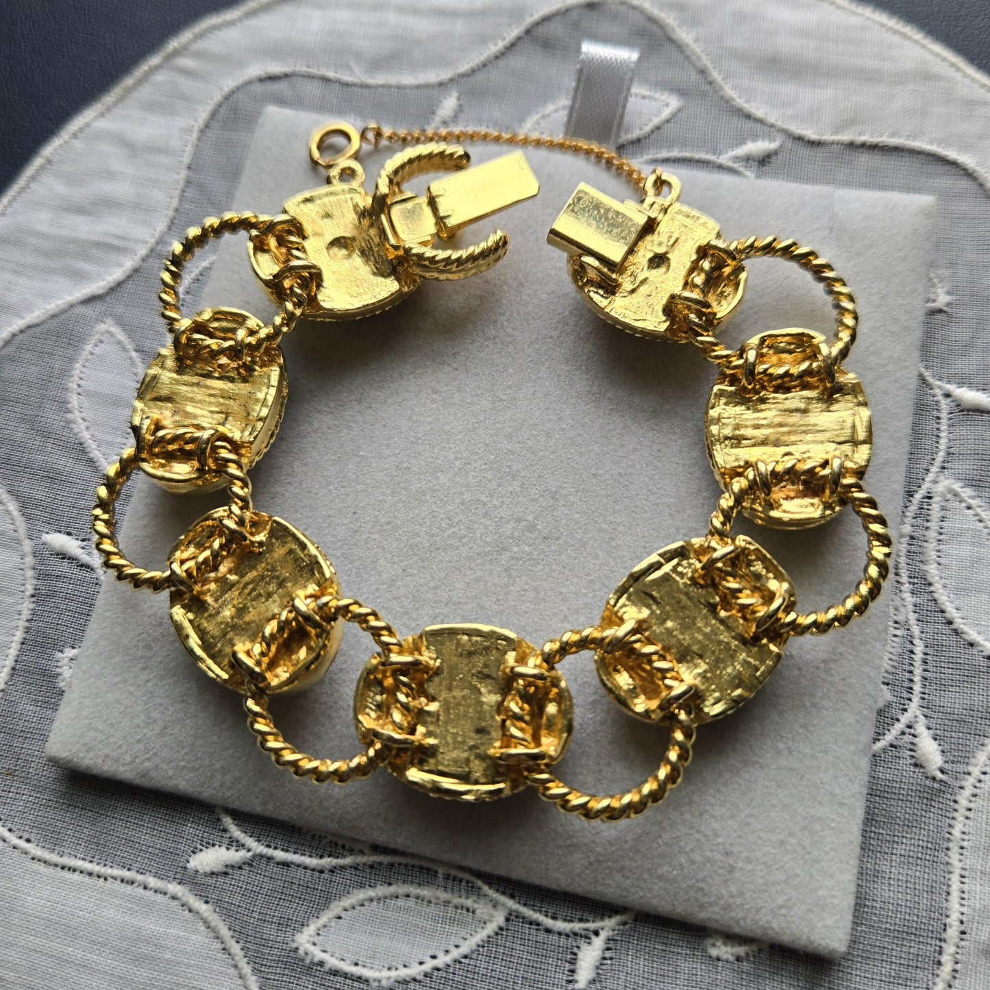 Bracelet - Gold Nephrite Jade/Serpentine Oval Link Bracelet