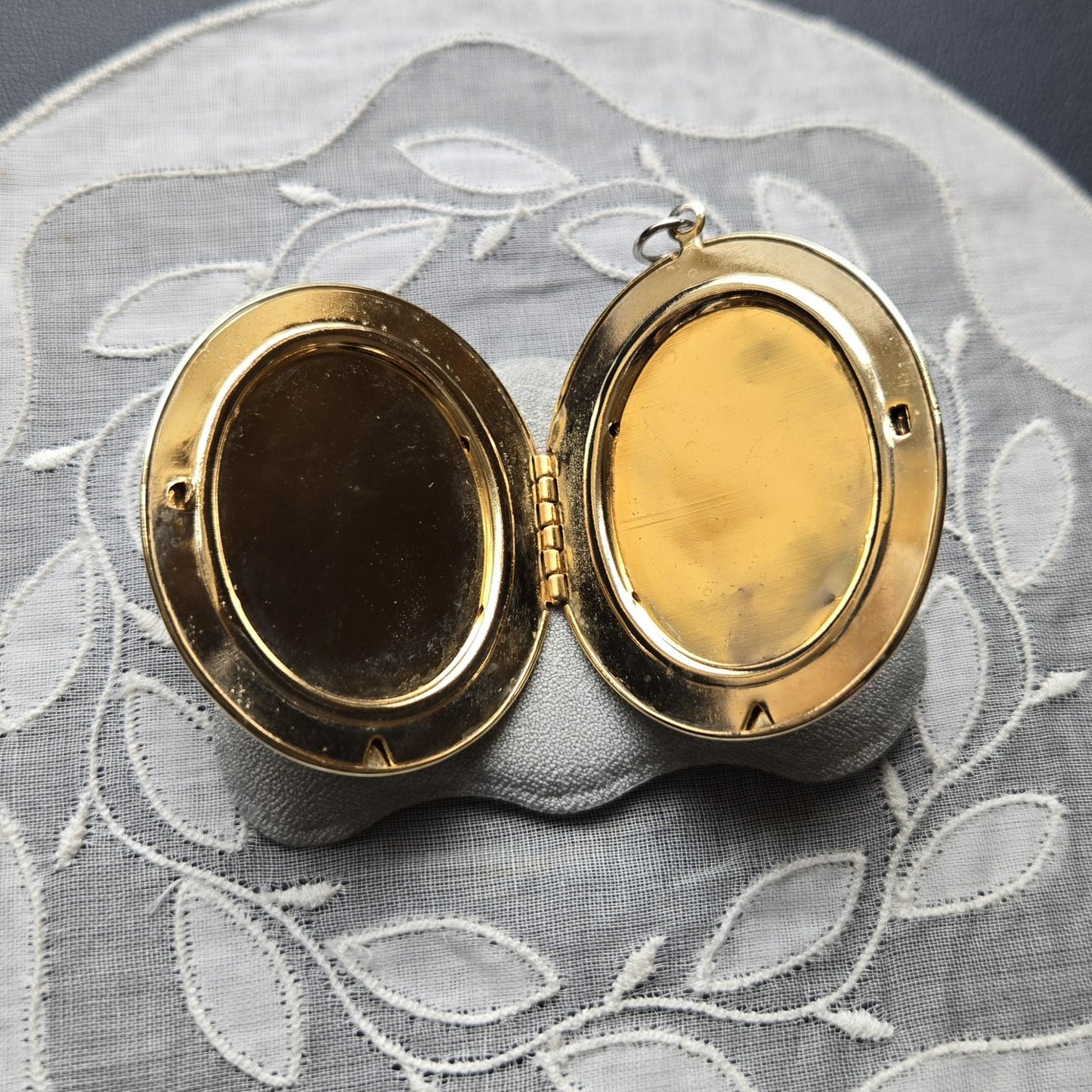 Pendant - Oval Filigree Cameo Locket Pendant