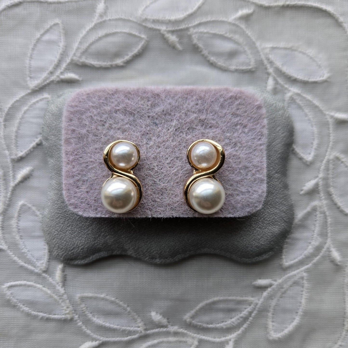 Posts - Double Pearl Gold Swirl Stud Earrings