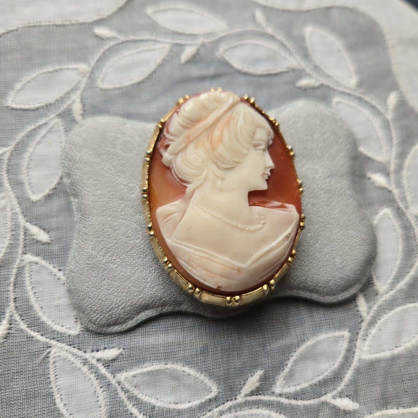Brooch - Exquisite Red Orange Cameo Brooch
